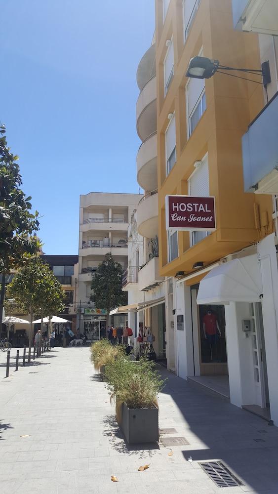 קמברילס Hostal Can Joanet מראה חיצוני תמונה